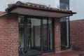 Commercial property 85 m² in Warsaw, Poland