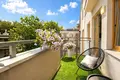 Commercial property 158 m² in Warsaw, Poland