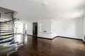 Commercial property 158 m² in Warsaw, Poland