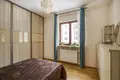 Commercial property 2 rooms 51 m² in Warsaw, Poland