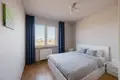 Commercial property 73 m² in Warsaw, Poland