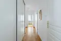 Commercial property 93 m² in Warsaw, Poland