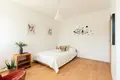 Room 293 m² Gdynia, Poland