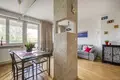 Mieszkanie 2 pokoi 58 m² Warszawa, Polska