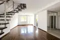 Commercial property 158 m² in Warsaw, Poland