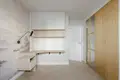 Commercial property 51 m² in Warsaw, Poland