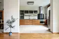 Commercial property 110 m² in Warsaw, Poland