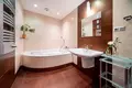 Commercial property 110 m² in Warsaw, Poland