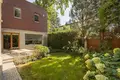 House 487 m² Warsaw, Poland