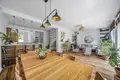 Commercial property 171 m² in Warsaw, Poland