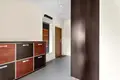 Commercial property 92 m² in Warsaw, Poland