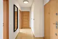Commercial property 2 rooms 59 m² in Warsaw, Poland