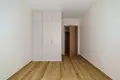 Commercial property 37 m² in Warsaw, Poland