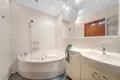 Commercial property 3 rooms 64 m² in Warsaw, Poland