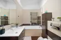 Commercial property 56 m² in Warsaw, Poland