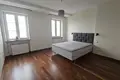 Mieszkanie 3 pokoi 100 m² w Warszawa, Polska