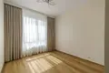 Commercial property 37 m² in Warsaw, Poland
