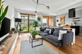 Commercial property 58 m² in Warsaw, Poland