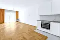 Коммерческое помещение 80 м² Варшава, Польша