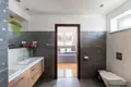 House 240 m² Krakow, Poland