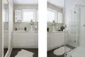 Commercial property 59 m² in Warsaw, Poland