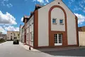 Mieszkanie 466 m² w Lwówek, Polska