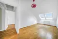 Commercial property 91 m² in Warsaw, Poland