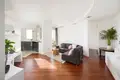 Commercial property 52 m² in Warsaw, Poland