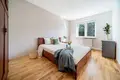 Commercial property 110 m² in Warsaw, Poland