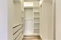 2 room apartment 43 m² in Warsaw, Poland