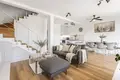 Commercial property 172 m² in Warsaw, Poland