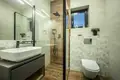 Room 200 m² Lodz, Poland