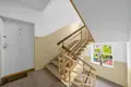 Commercial property 92 m² in Warsaw, Poland